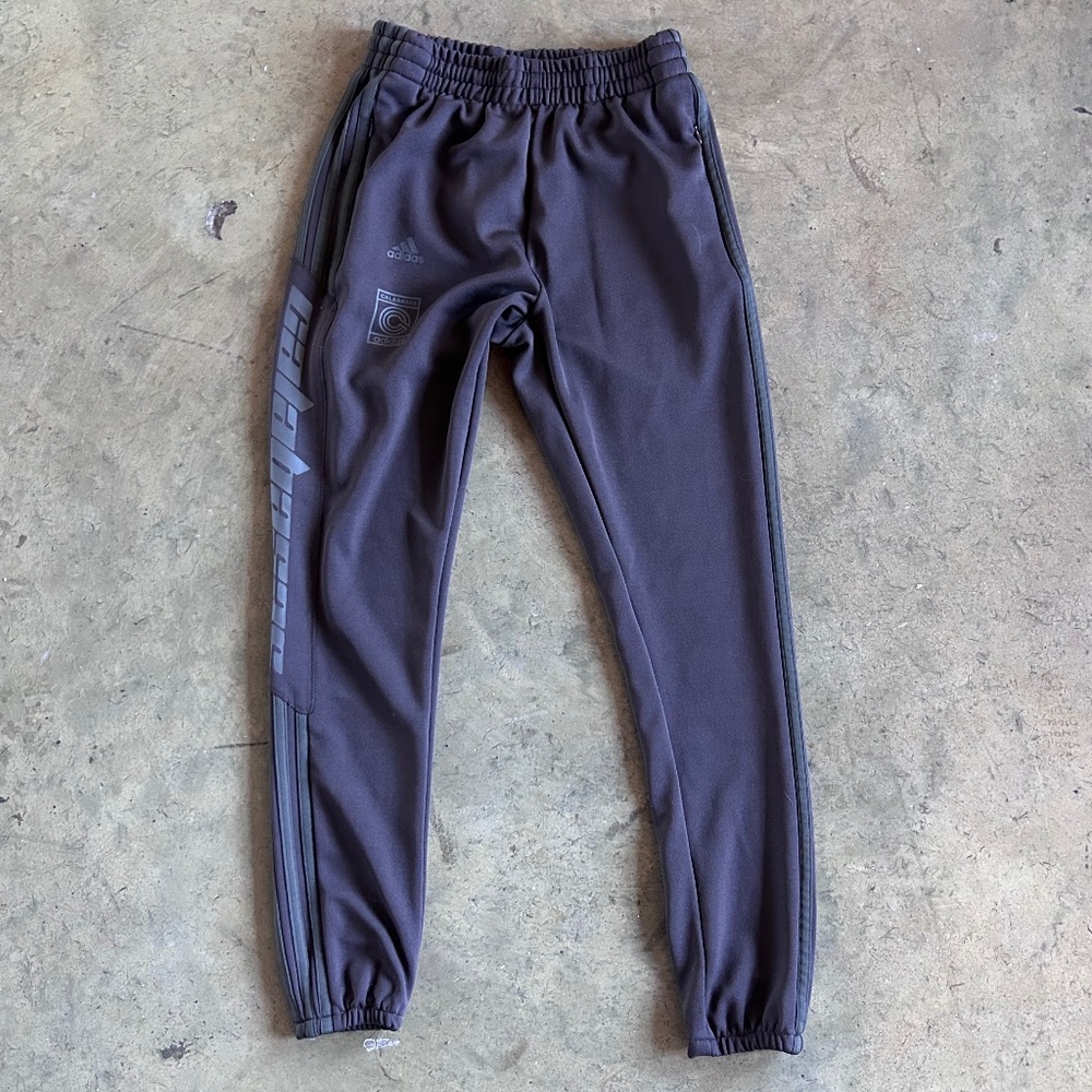 Adidas Calabasas sweatpants